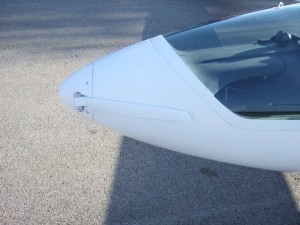 Front Electric Sustainer on LAK 17 Nose