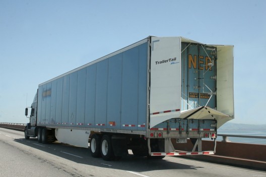 Trailer tail reduces big rig drag, cuts fuel use five or six percent