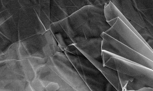 sheets of graphene present enormous surface area for weight, a good thing for batteries